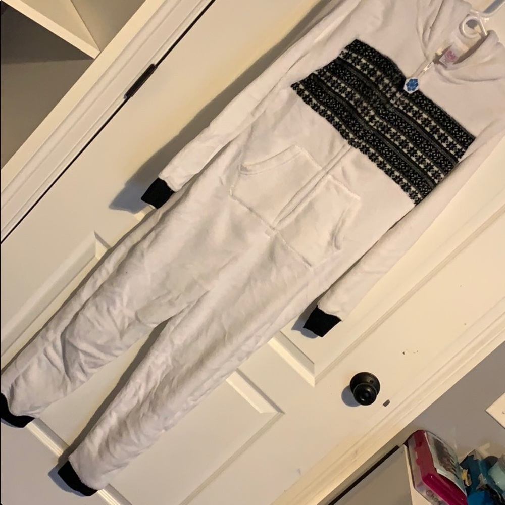 Pajamas - Picture 5 of 6